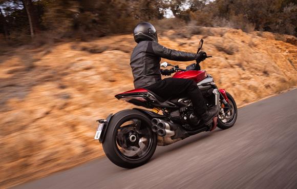 New Ducati XDiavel V4