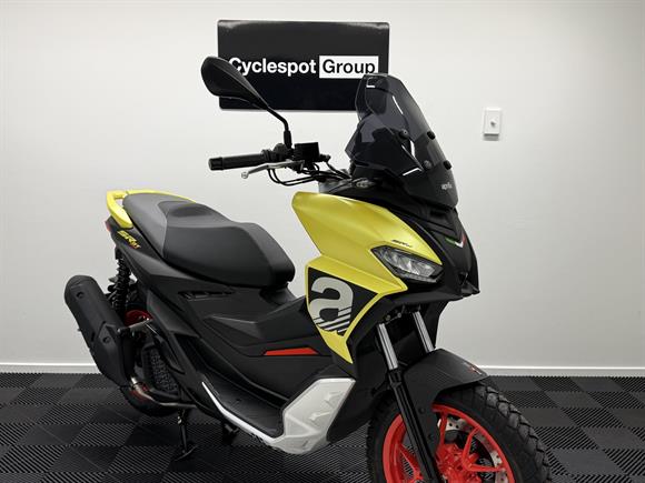 New Aprilia SR GT 200