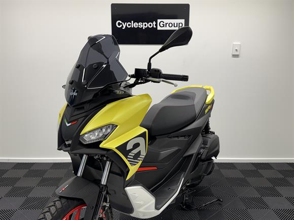 New Aprilia SR GT 200