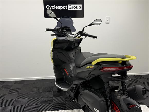 New Aprilia SR GT 200