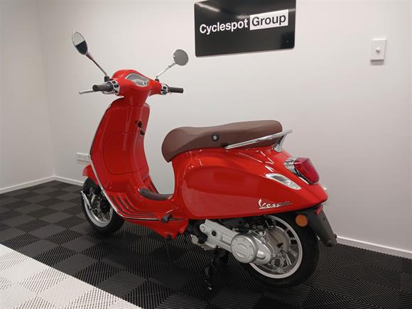 New Vespa GTS150 SUPER 150 - PASSIONE