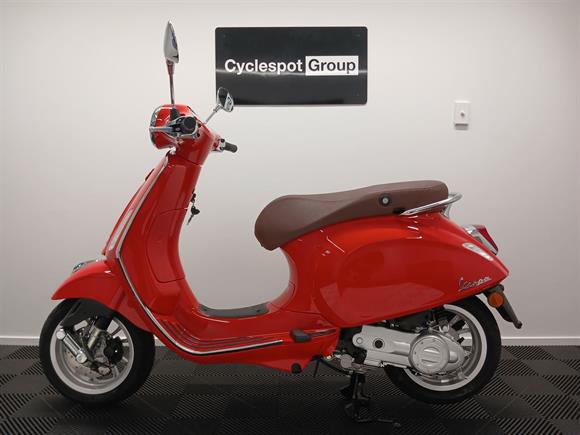 New Vespa GTS150 SUPER 150 - PASSIONE