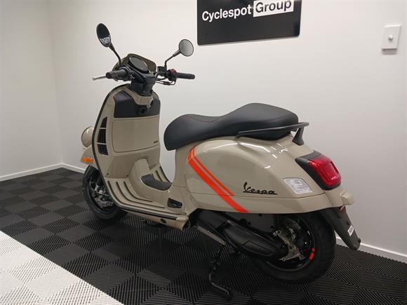 New Vespa GTV 300 SAVE $1000