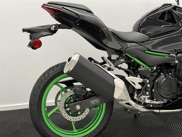 New Kawasaki Z500 SE