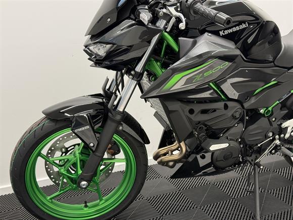 New Kawasaki Z500 SE