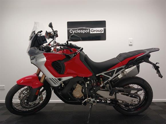 New MV Agusta Enduro Veloce Ex demo
