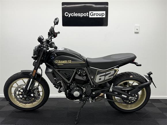 New Ducati Scrambler FULL THROTTLE