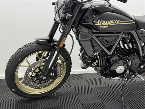 New Ducati Scrambler FULL THROTTLE