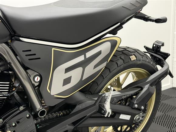New Ducati Scrambler FULL THROTTLE