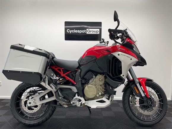 Ducati Multistrada V4 Rally Travel Radar  2025
