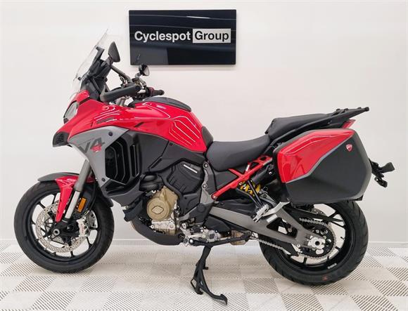 New Ducati Multistrada V4S Travel & Radar SAVE $1,500!!