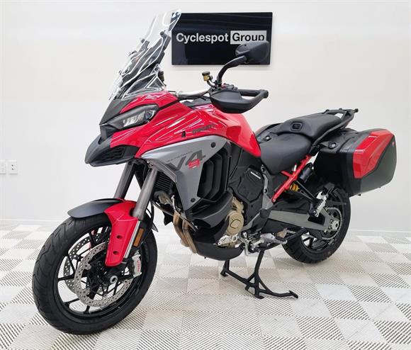 New Ducati Multistrada V4S Travel & Radar SAVE $1,500!!