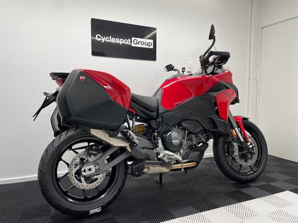 New Ducati Multistrada V2S TRAVEL (RED)
