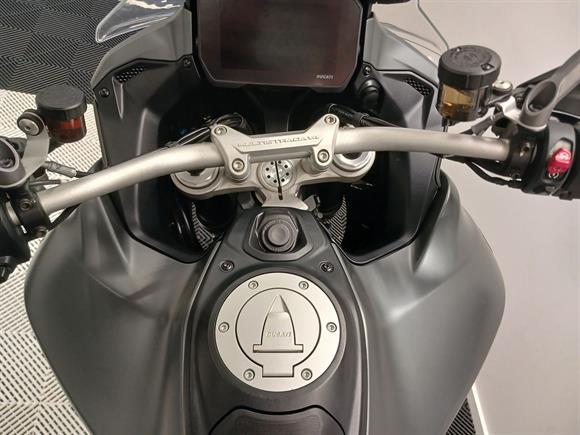 2022 Ducati Multistrada V4S with Travel/ Radar & Sports Pack