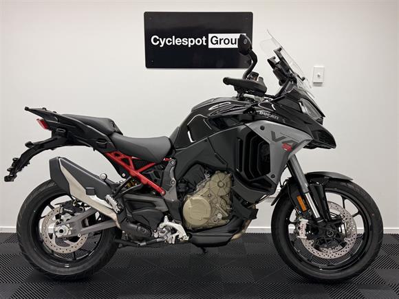 Ducati Multistrada 2025 V4S - TRAVEL & RADAR 2025
