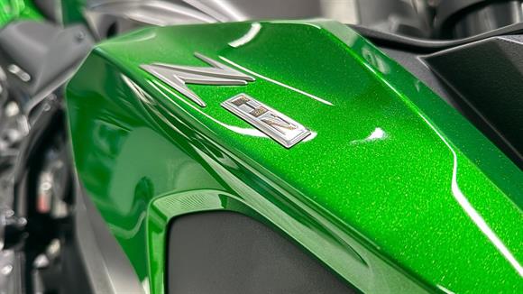 New Kawasaki ZH2 SUPERCHARGED