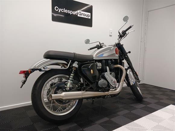 New BSA Gold Star Legacy Edition
