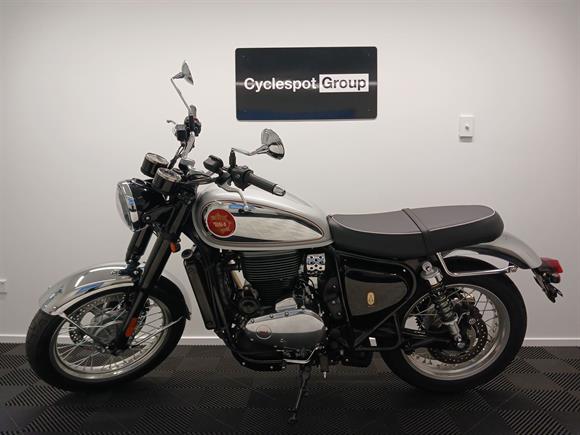 New BSA Gold Star Legacy Edition