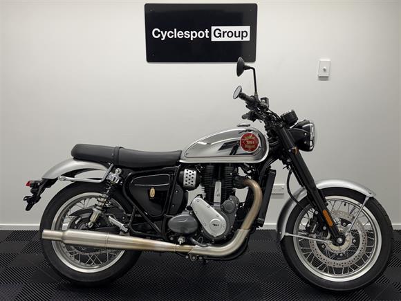 BSA Gold Star Dawn Silver 2024