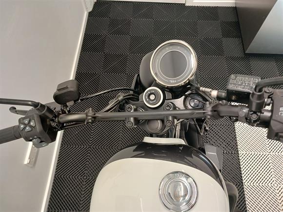 New BSA Scrambler Thunder Grey
