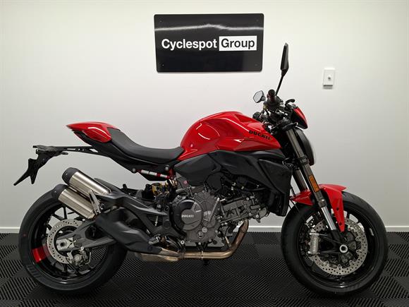 Ducati Monster Monster Plus  2026
