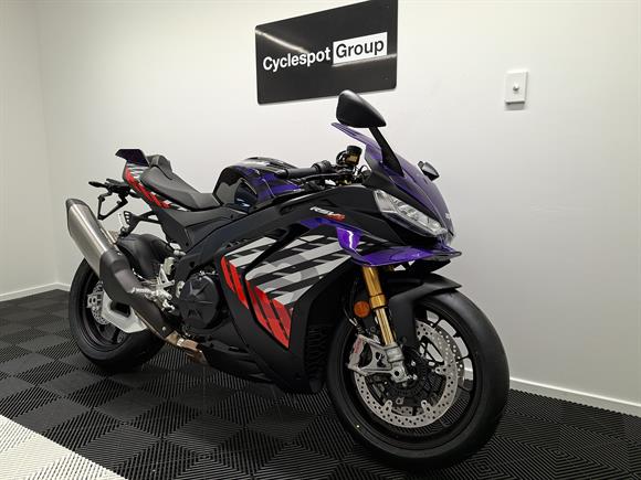 New Aprilia RSV4 Factory - Shakedown Indigo