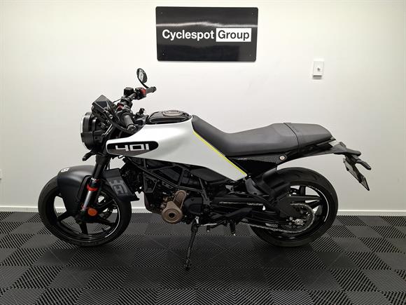 2025 Husqvarna VITPILEN 401