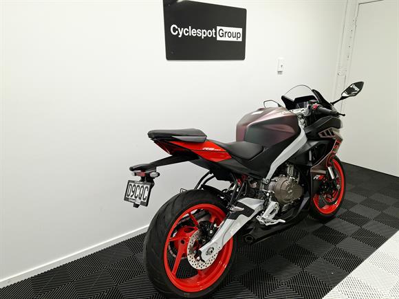 2025 Aprilia RS457