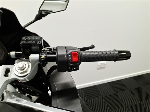 2025 Aprilia RS457