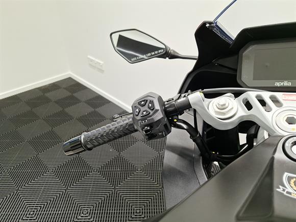 2025 Aprilia RS457