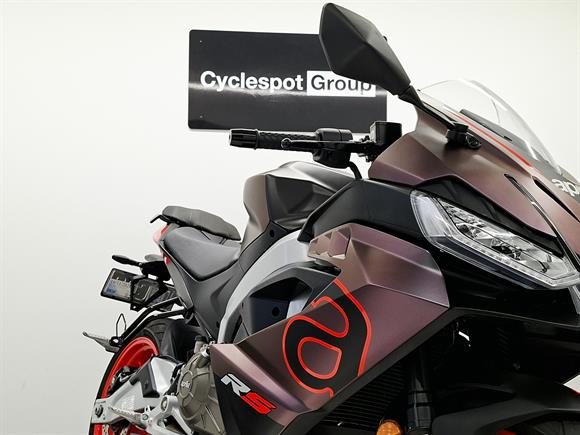 2025 Aprilia RS457
