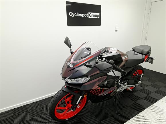 2025 Aprilia RS457