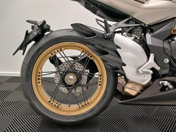 New MV Agusta Superveloce Superveloce S