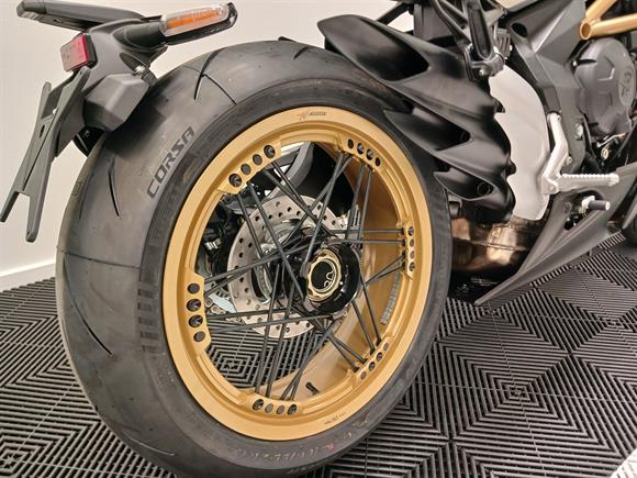 New MV Agusta Superveloce Superveloce S