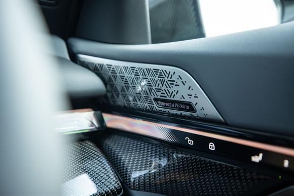 2026 BMW 5 series 550e Sedan