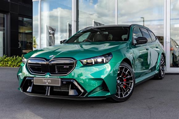 BMW M5 Station Wagon 2025