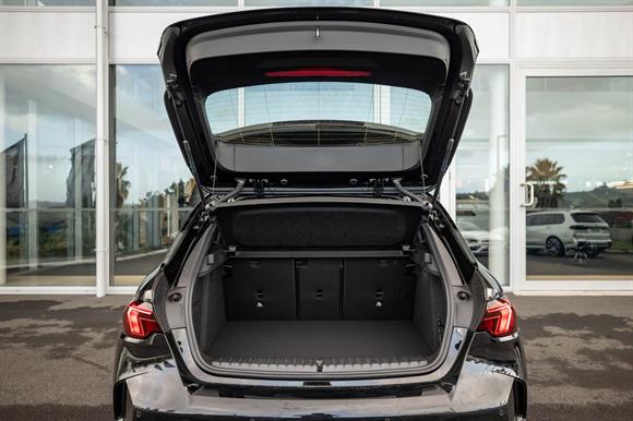 2025 BMW 120i Hatchback