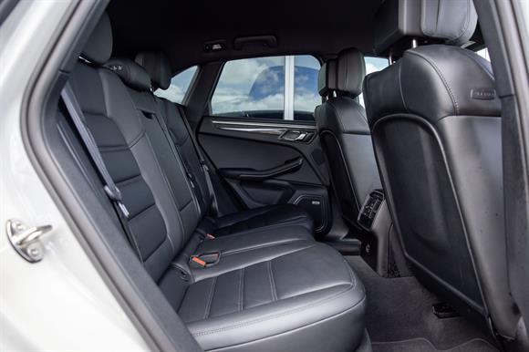 2022 Porsche MACAN RV-SUV