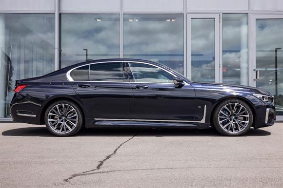 2022 BMW 730D Sedan