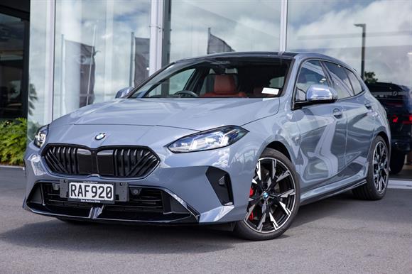 BMW 120i Hatchback 2024