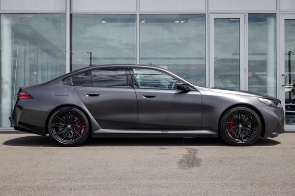 2025 BMW M5 Sedan