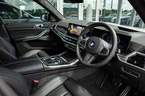 2026 BMW X7 RV-SUV