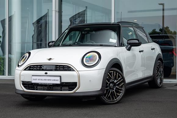 MINI Cooper Hatchback 2025