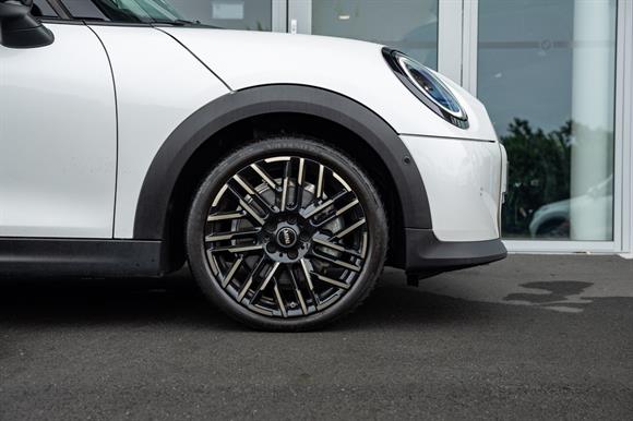 2025 MINI Cooper Hatchback