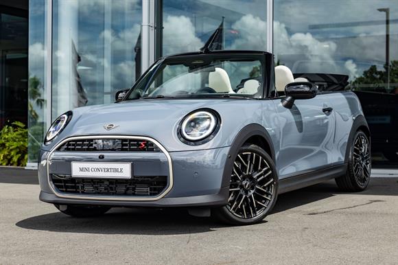 MINI Cabrio Convertible 2026