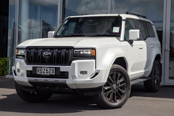 Toyota Land Cruiser Prado RV-SUV 2025