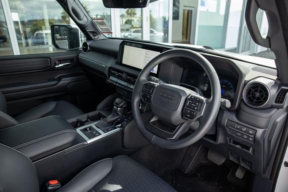 2025 Toyota Land Cruiser Prado RV-SUV