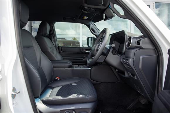 2025 Toyota Land Cruiser Prado RV-SUV