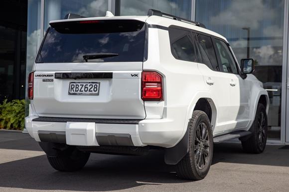 2025 Toyota Land Cruiser Prado RV-SUV