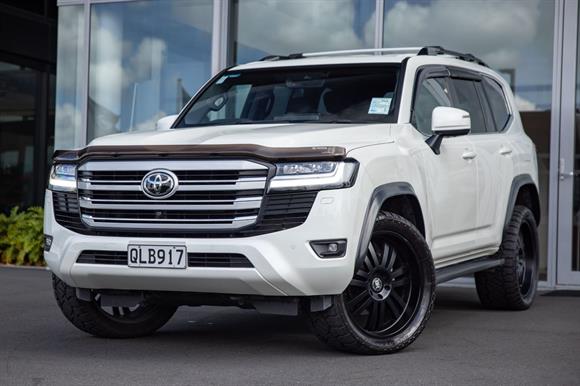 Toyota Land Cruiser RV-SUV 2024